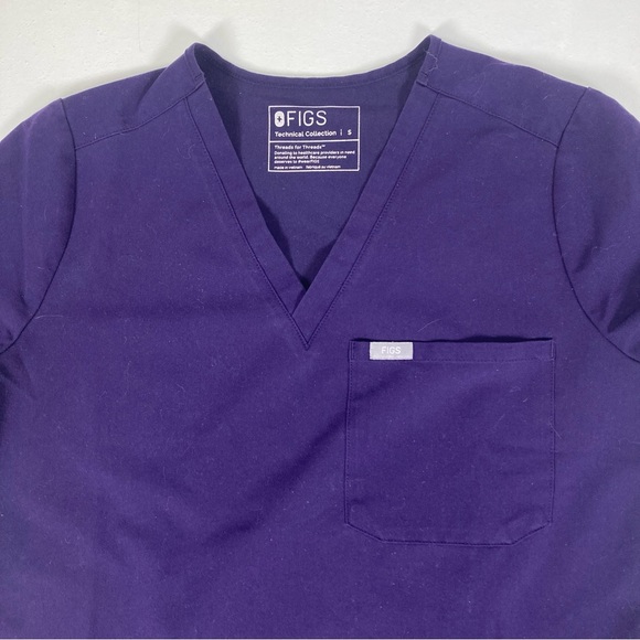 FIGS Catarina Scrub Top Amethyst Short Sleeve V Neck Size S Uniform Hospital - Picture 11 of 16